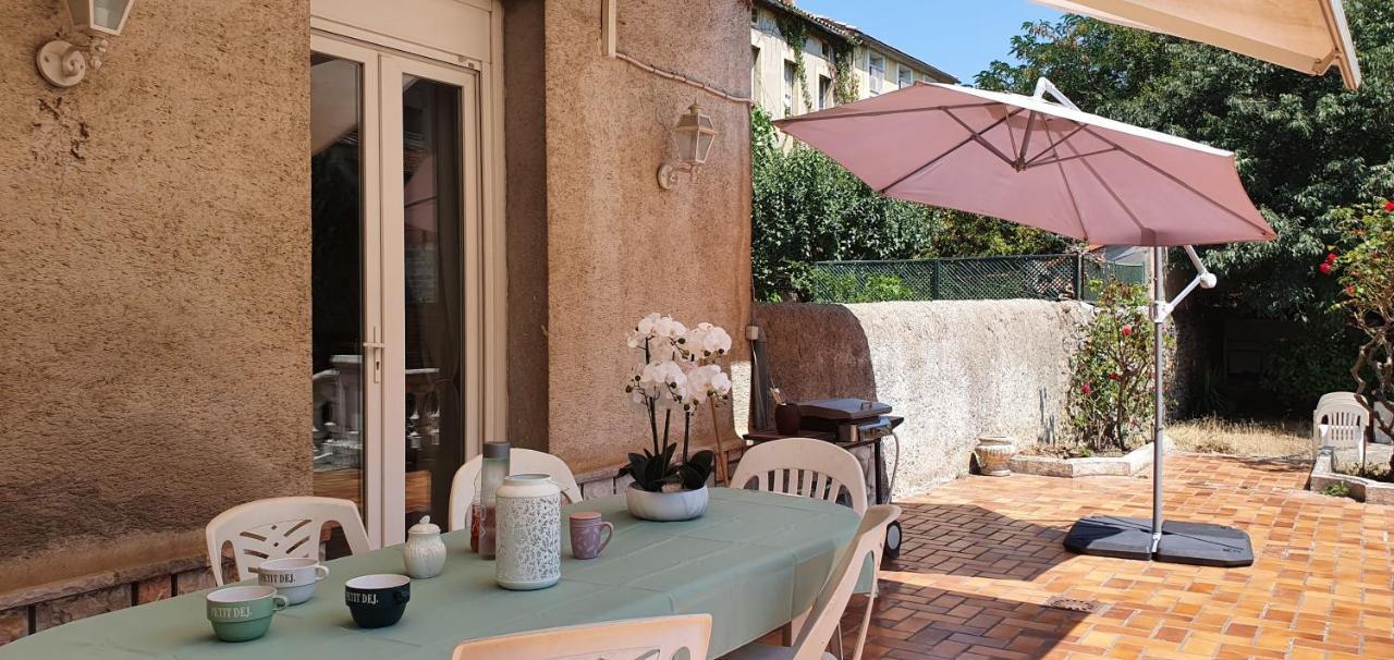 La Casa De Margarita Y Sisco, Villa Avec Piscine Carcassonne Bagian luar foto