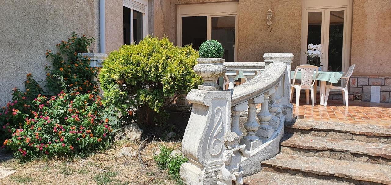 La Casa De Margarita Y Sisco, Villa Avec Piscine Carcassonne Bagian luar foto